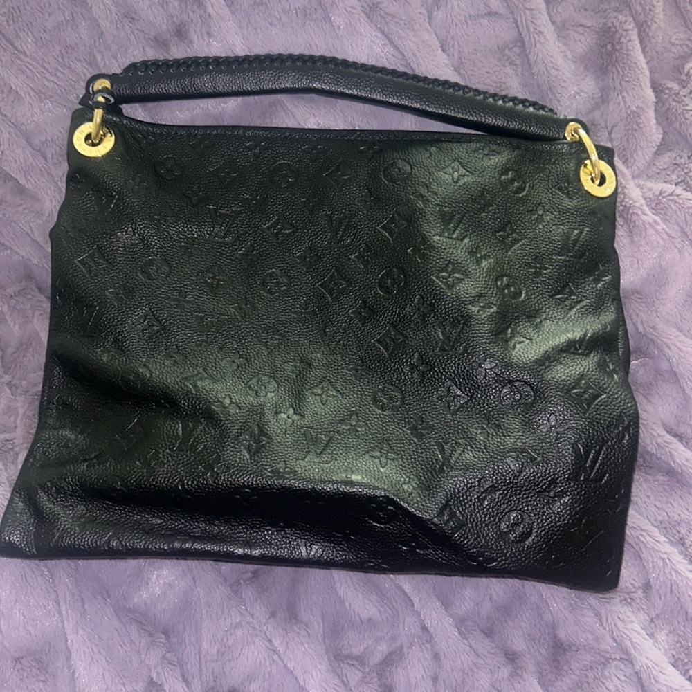 Artsy Handbag Monogram Empreinte Leather MM